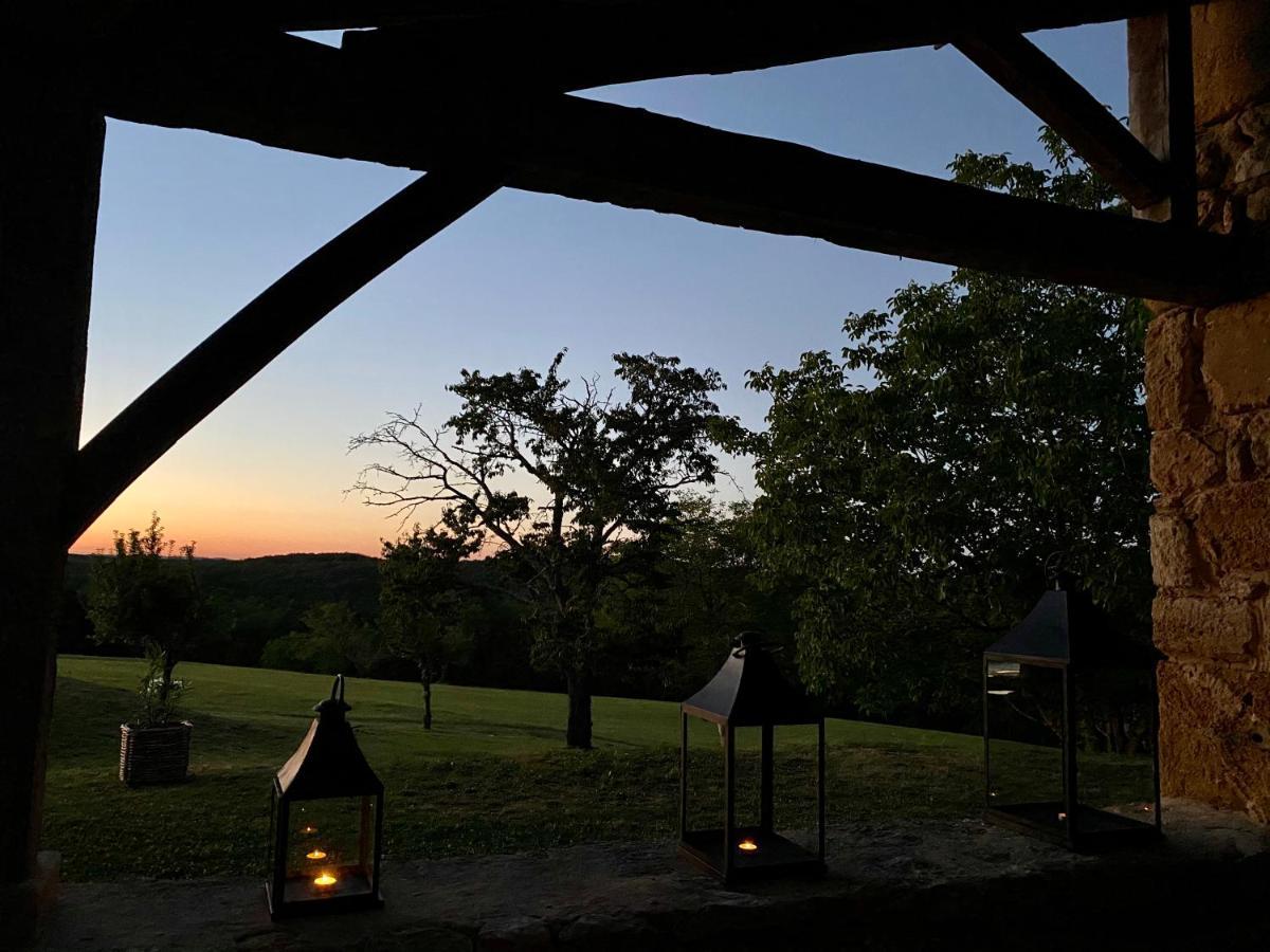 サン・シプリアン Domaine De Cazal - Gite 2 Pers Avec Piscine Au Coeur De 26 Hectares De Nature Preserveeヴィラ エクステリア 写真